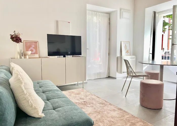 Monolocale Vista Castello - Dimora Dell'ulivo 4 *